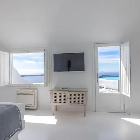 Dreams Luxury Suites-2